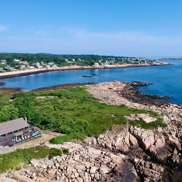 EXCEPTIONAL OCEANFRONT PROPERTY
