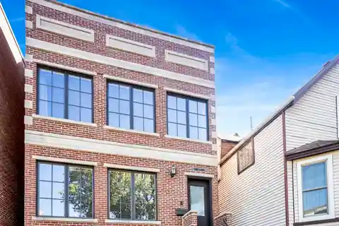 Sun-Drenched and Generously Sized Andersonville Residence