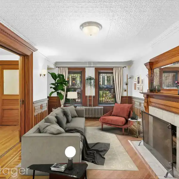 CHARMING PARK SLOPE APARTMENT WITH A LAVISH BACKYARD