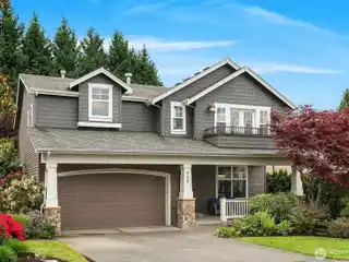 Stunning Traditional Craftsman