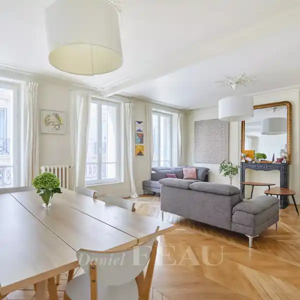 CLASSIC CHARM IN THE HEART OF PASSY