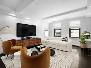 Captivating Rarely Available Renovated Apartment