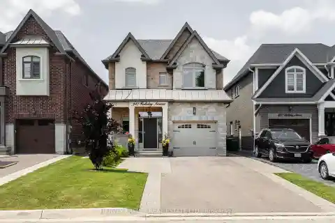 Special Custom Home in Sought-After Lakeview
