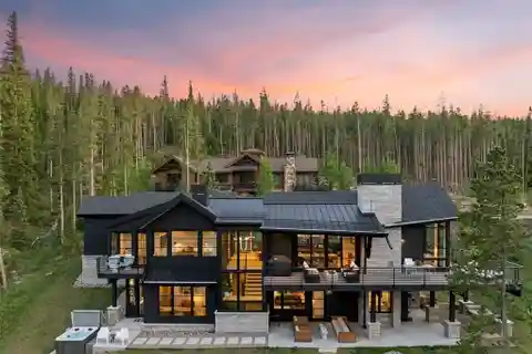 Unique Mountain Contemporary Home