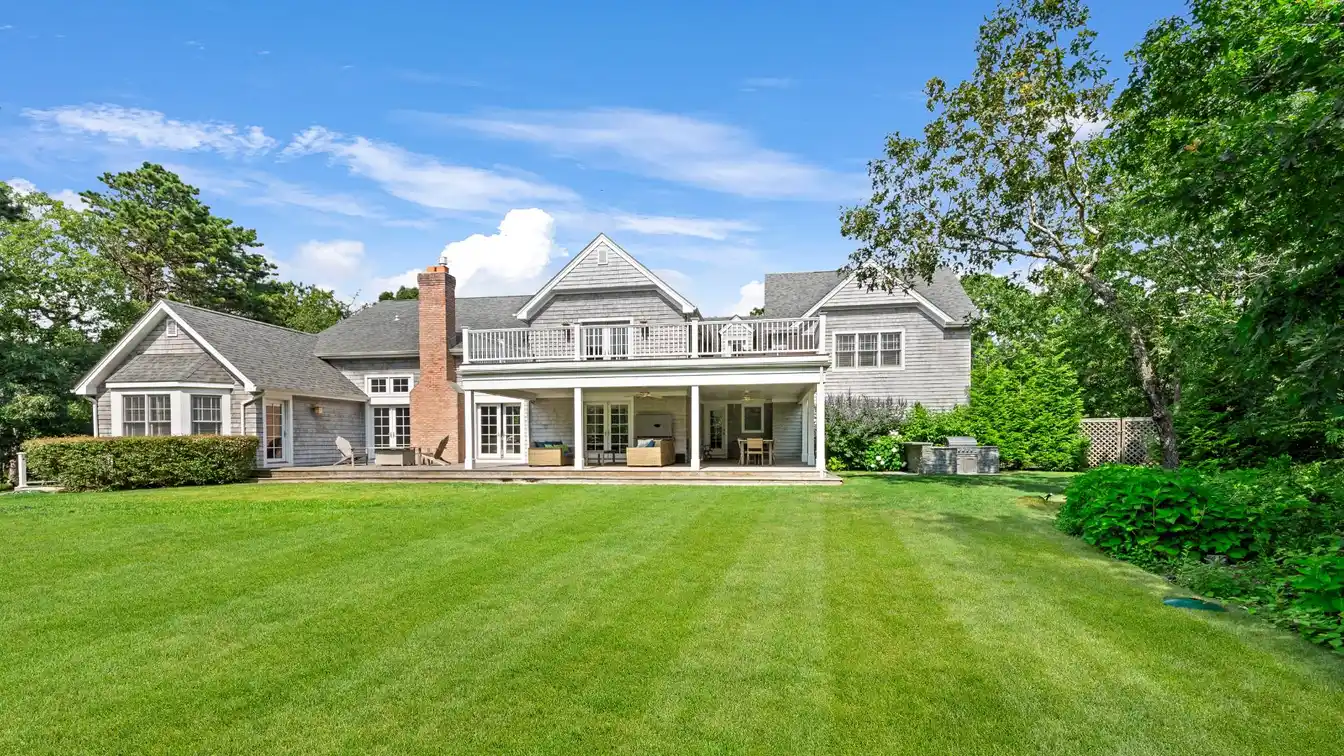 Beautifully Renovated Wainscott Traditional Home