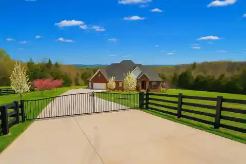 Peaceful Country Living on 5 Private Acres