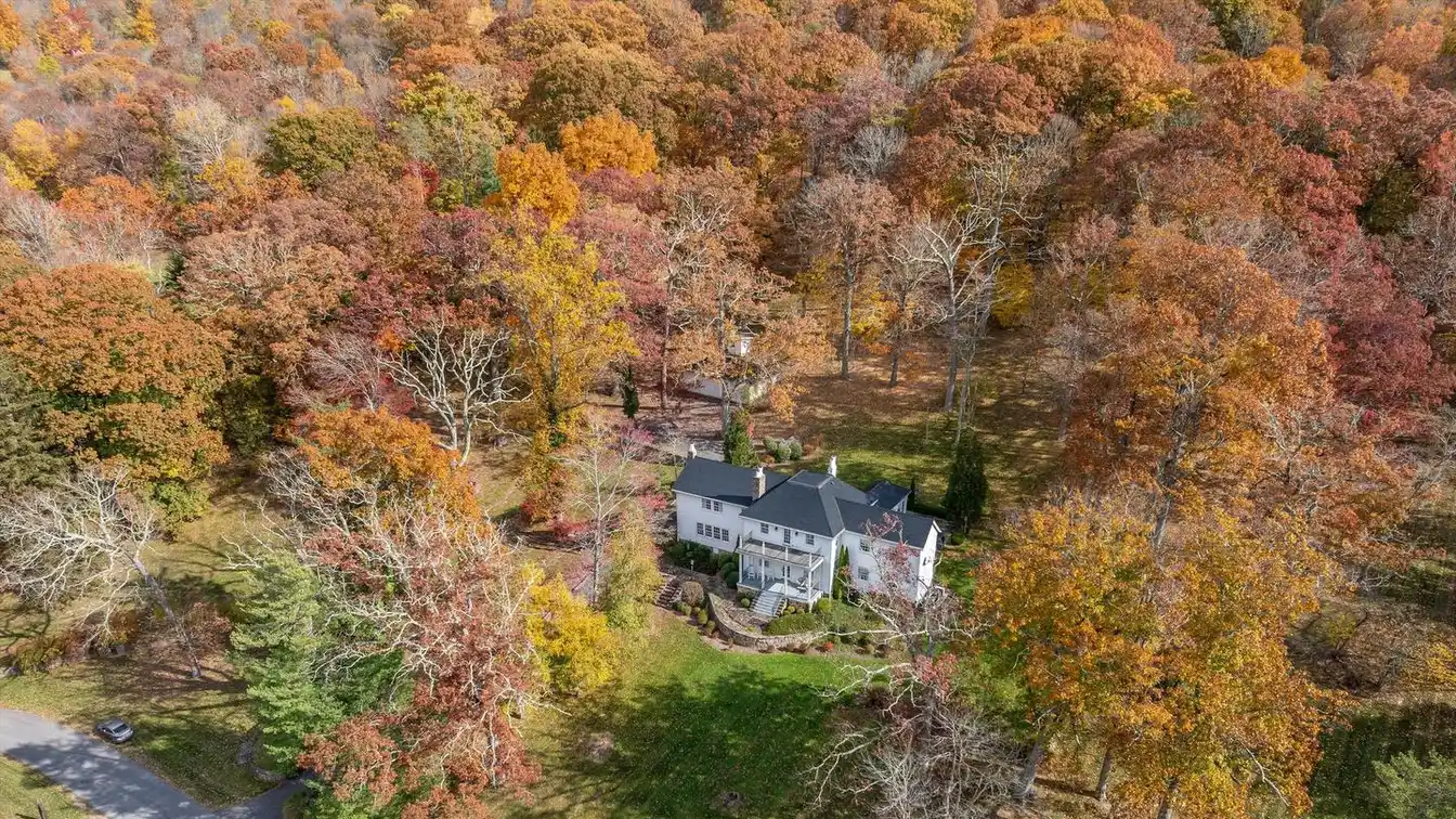 Overlook Manor