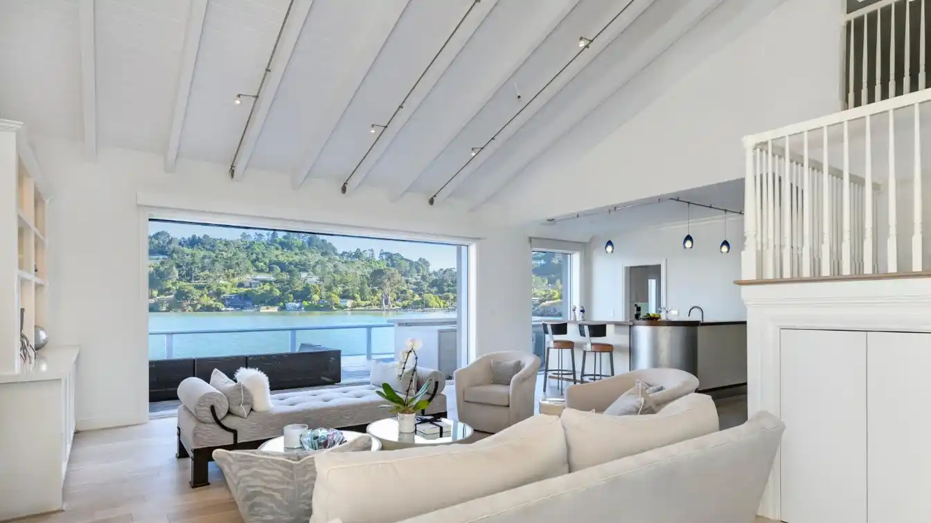 Smart Home with Environmentally Mindful Renovation