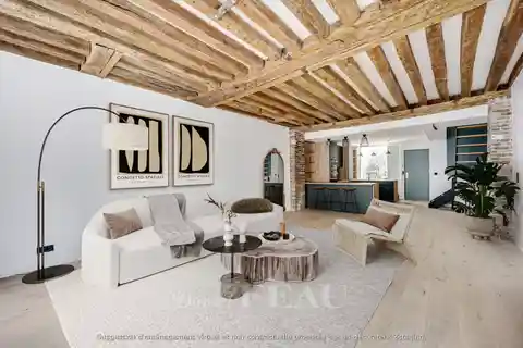 Meticulously Renovated Duplex with Private Terrace