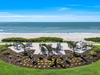 Sunshine Filled Cottage by the Sea