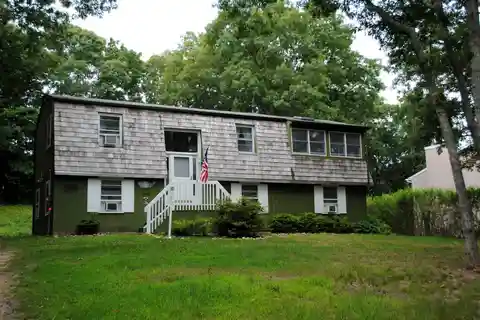 Spacious Retreat with Expansive Outdoor Living