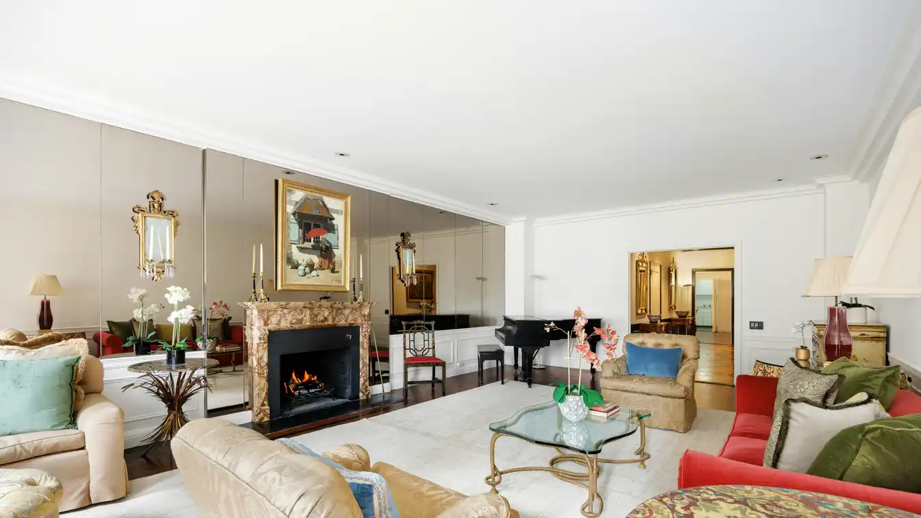 Extraordinary Ten-room Duplex