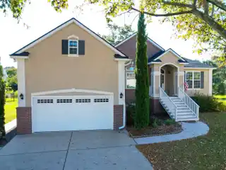 Wonderfully Comfortable and Convenient Home