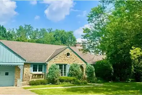 Endless Possibilities on Private, Lush Grounds