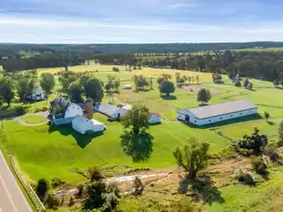 Equestrian Idyllic Retreat in Beautiful Hunterdon County