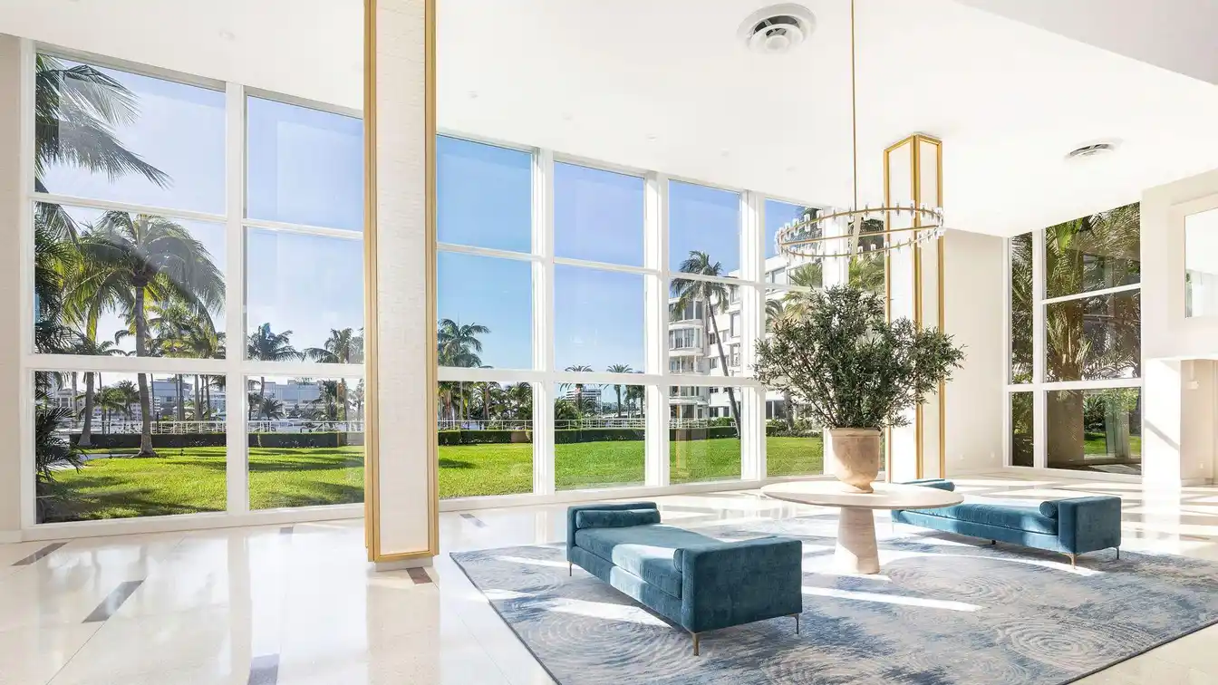 Beautifully Appointed Condo Blending Luxury and Functionality