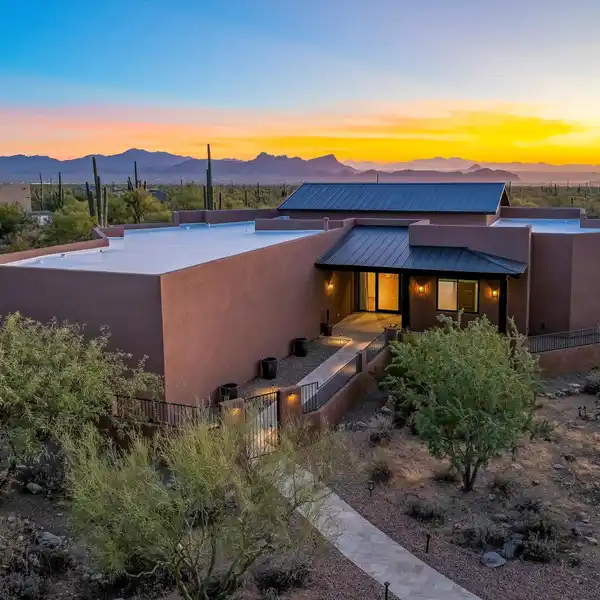 DESERT OASIS ON 2.5 ACRES