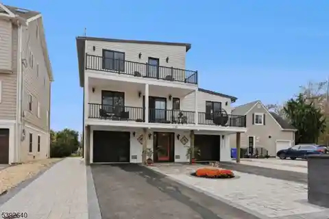 Exquisite Waterfront Residence