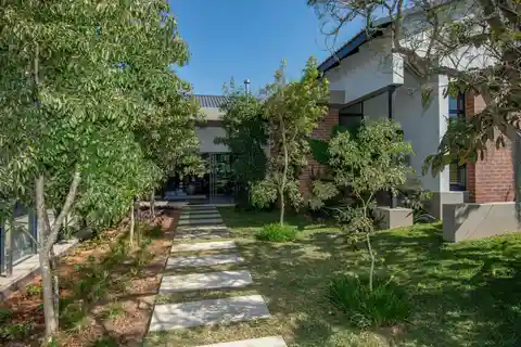 Modern Residence in the Rest Eco Estate