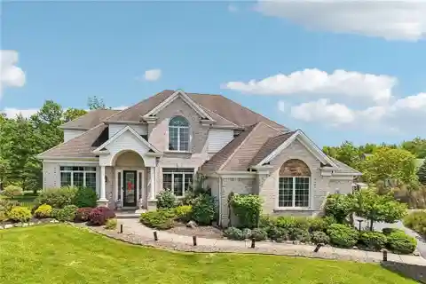 Exceptional Home Blending Luxury and Comfort