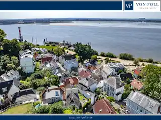 Old Building Charm Meets Elbe Panorama