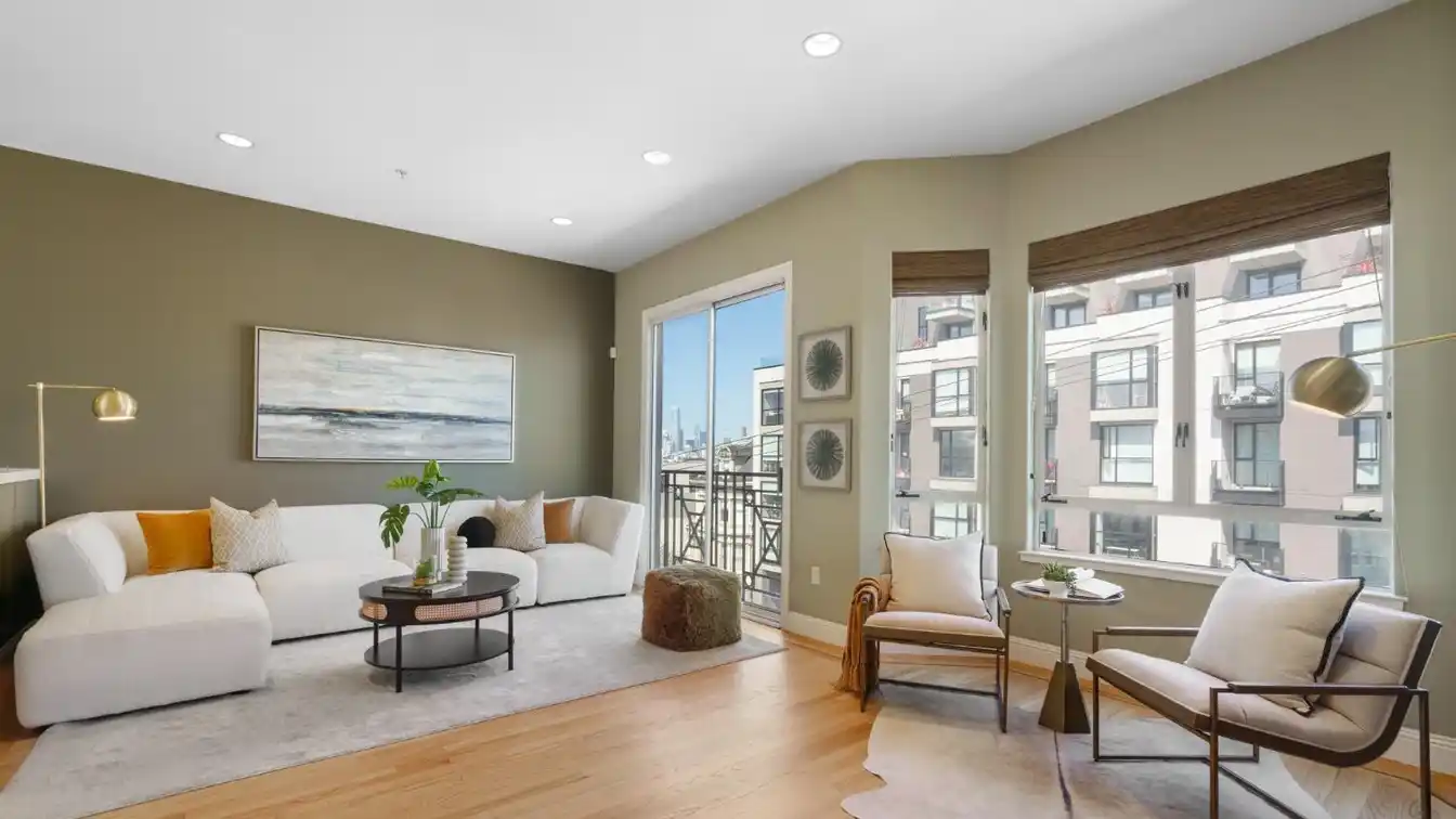 House-like Two-level Condominium