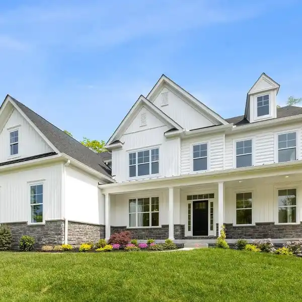 CRAFTED ELEGANCE ON 1.7 PRIVATE ACRES