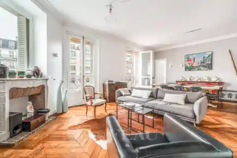 Renovated Village Mouffetard Gem with Balconies