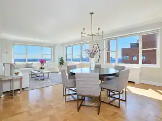 Sweeping Views from the Forty-First Floor