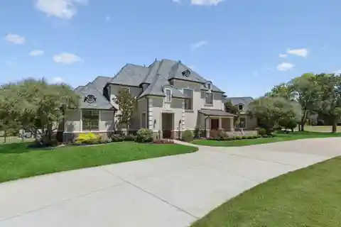 Amazing Seven-Acre Estate