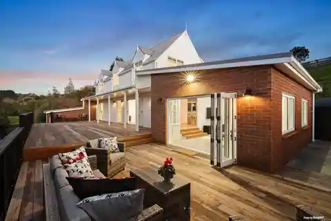 Beautifully Transformed Rural Retreat