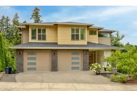 Special Light-filled Contemporary