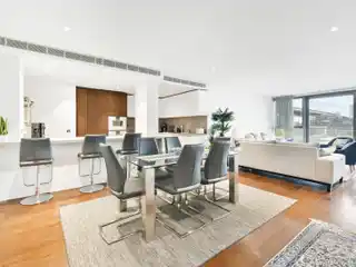 Spacious and Stylish Apartment