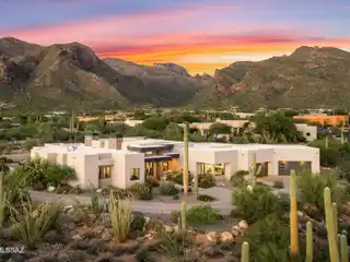 Striking Modern Residence in Prestigious Sunset Gardens