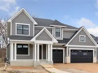 Spacious & Stylish Newly Constructed Home by Stonegate Builders