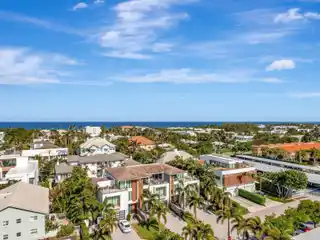 Spectacular Residence Framing Ocean and Sunset Vistas