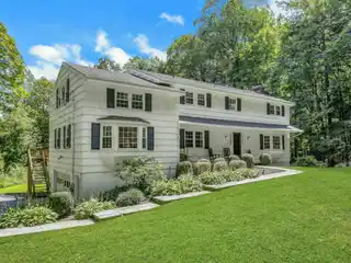 The Best of Town and Country Living in Mimosa Estates