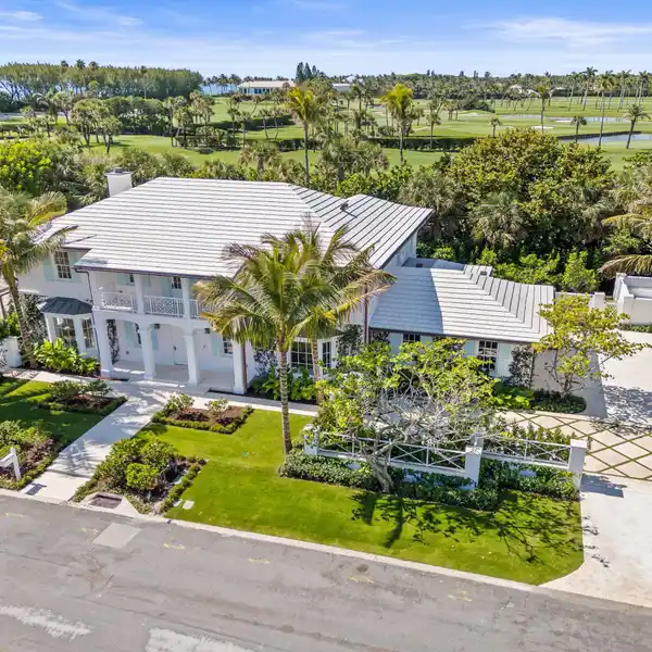 EXQUISITE ARCHITECTURAL GEM