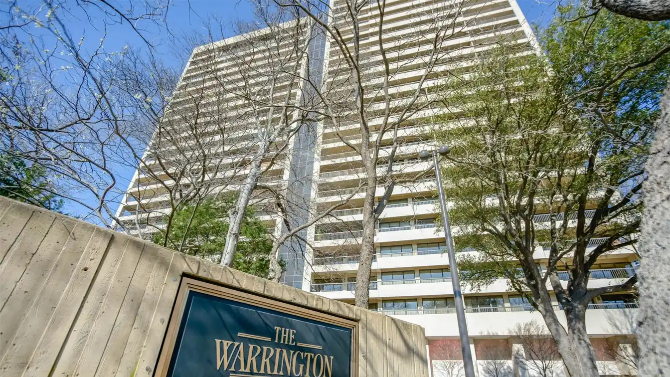 Recently Updated Turtle Creek Condominium