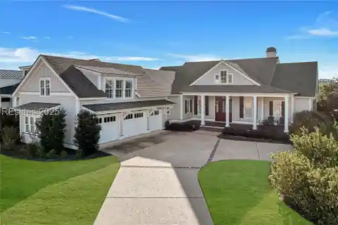 Custom-Built Home in Picturesque Hampton Lake