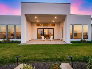 Beautiful Single-Level Home in Sky Mesa