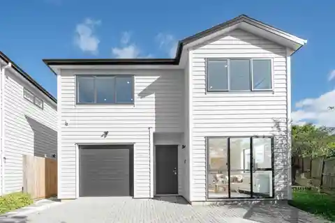 Beautifully Presented Two-Story Residence