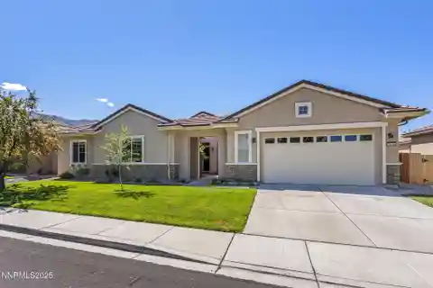 Single-Story Home in Coveted Golden Hills