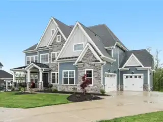 Open-Plan Custom Beauty
