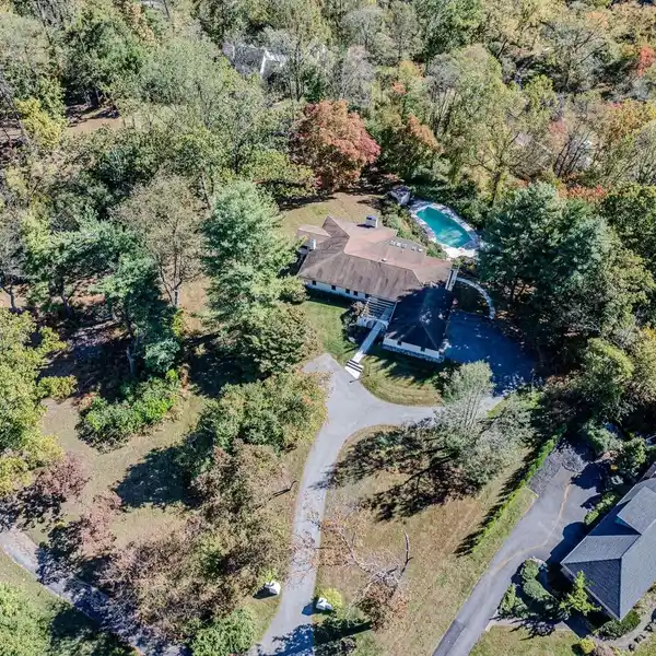 REIMAGINED CHADDS FORD RETREAT WITH POOLSIDE BLISS