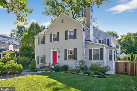 Stunning and Spacious Colonial with Light-Filled Addition