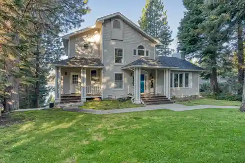 The Epitome of Lakeside Luxury at Lake Almanor