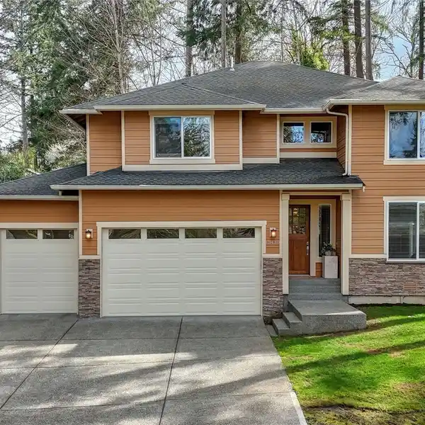 IMMACULATE CUSTOM HOME