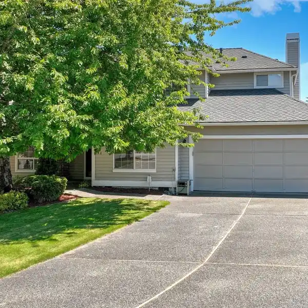 UPDATED HOME ON A PRIVATE LOT IN SOUGHT-AFTER SUMMERWIND