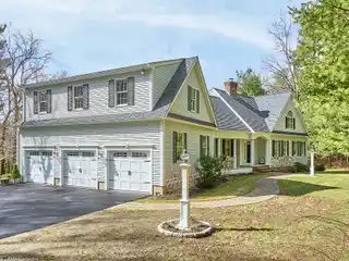 Currier & Ives Estate Setting